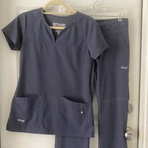 GREY’S ANATOMY Dark Grey Scrub Top & Pants Size XS